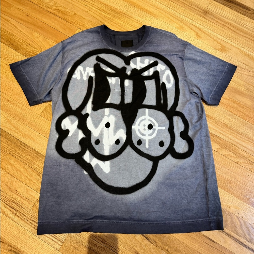 GIVENCHY x Chito spray paint dog T-shirt
